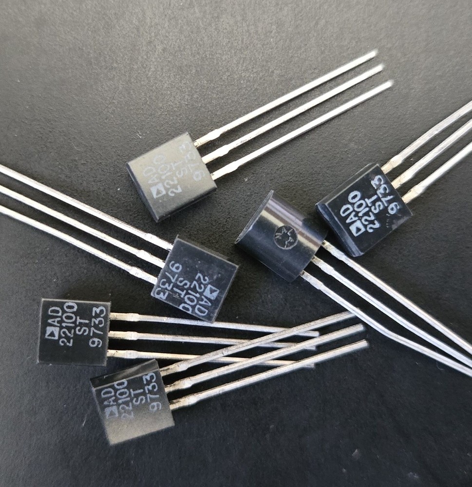 1pc Analog Devices AD22100ST Integrated Circuit Temperature Sensor ~NEW~