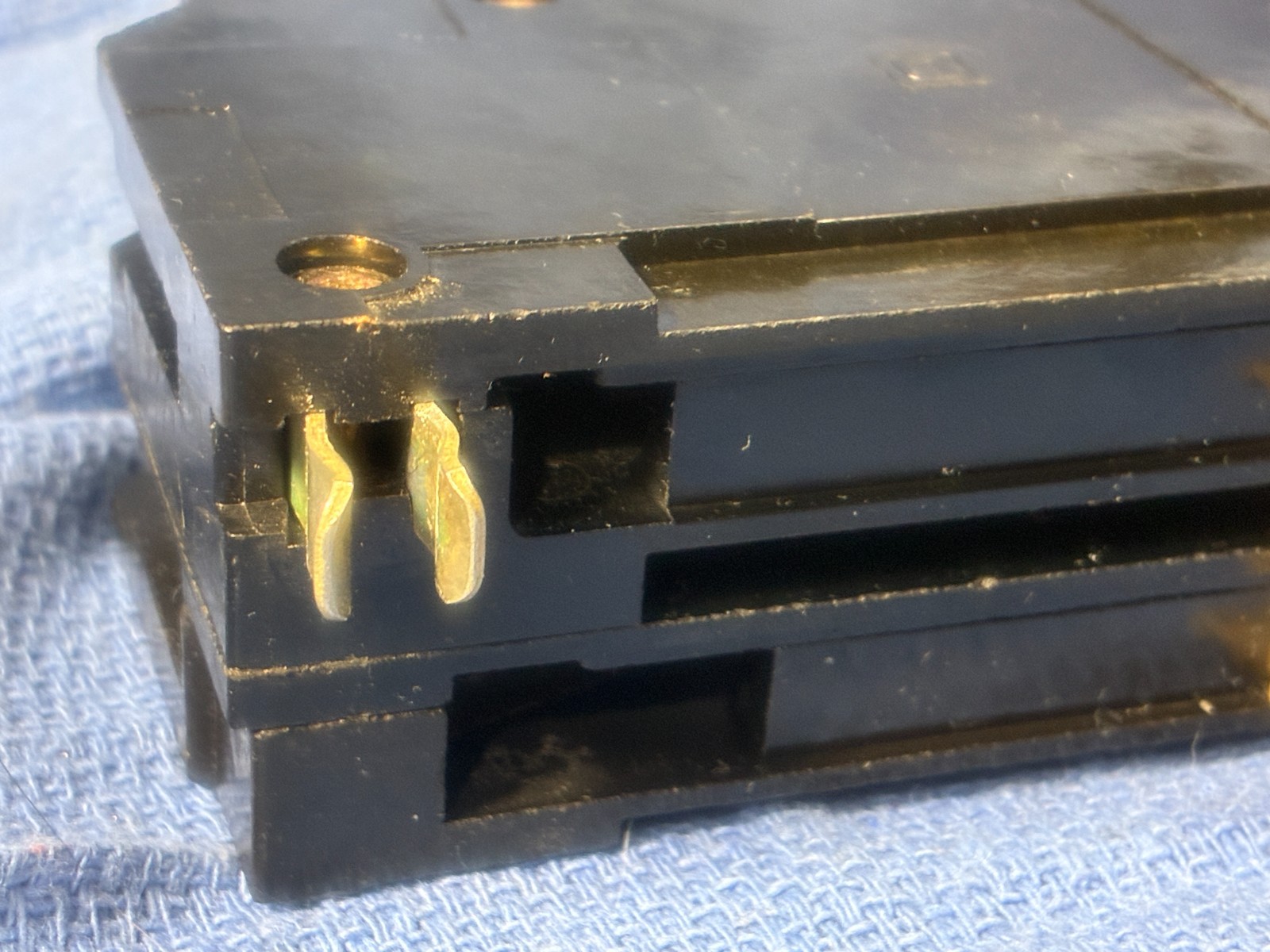 SQUARE D Q1 2100 TF Z 100 Amp 2 Pole TOP FEED MAIN CIRCUIT BREAKER Type QITF