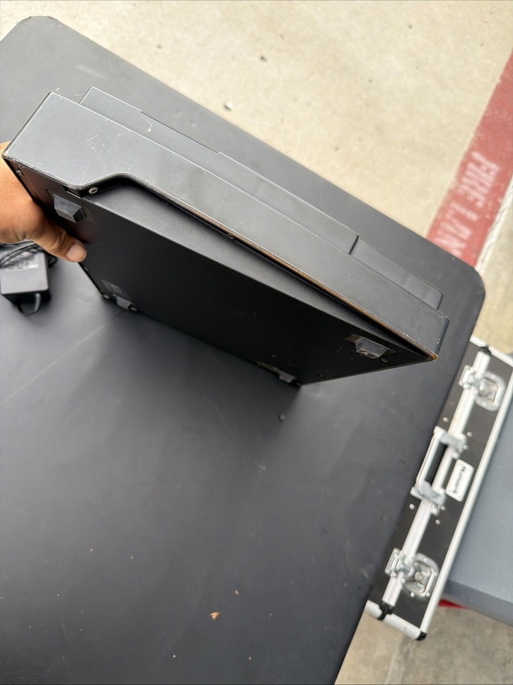 Roland MV-30 Studio M