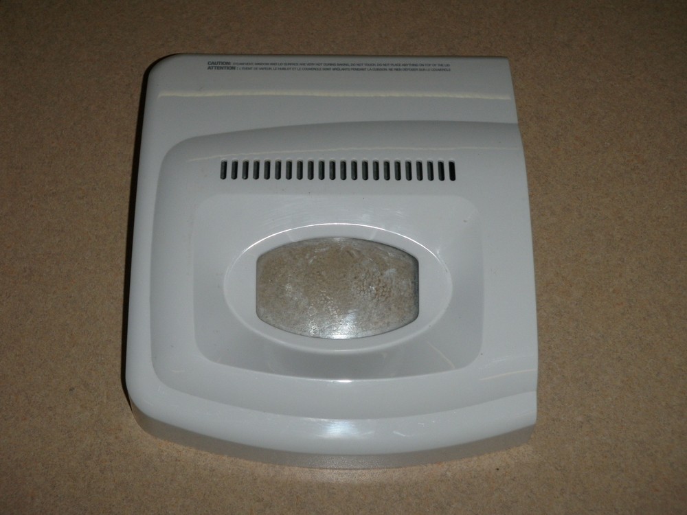 Lid for Black and Decker Bread Maker Model B1620 only