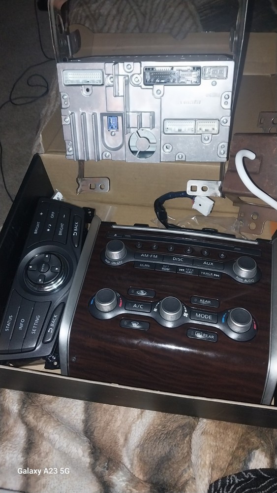 Pathfinder Radio Face and BACK Bracket Mount