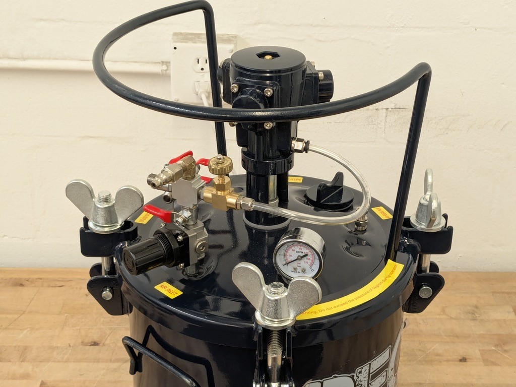 Berkebile 2+2 Pressure Pot System 5 Gal. Tank 90 PSI Max. BPFC-PROSYS5