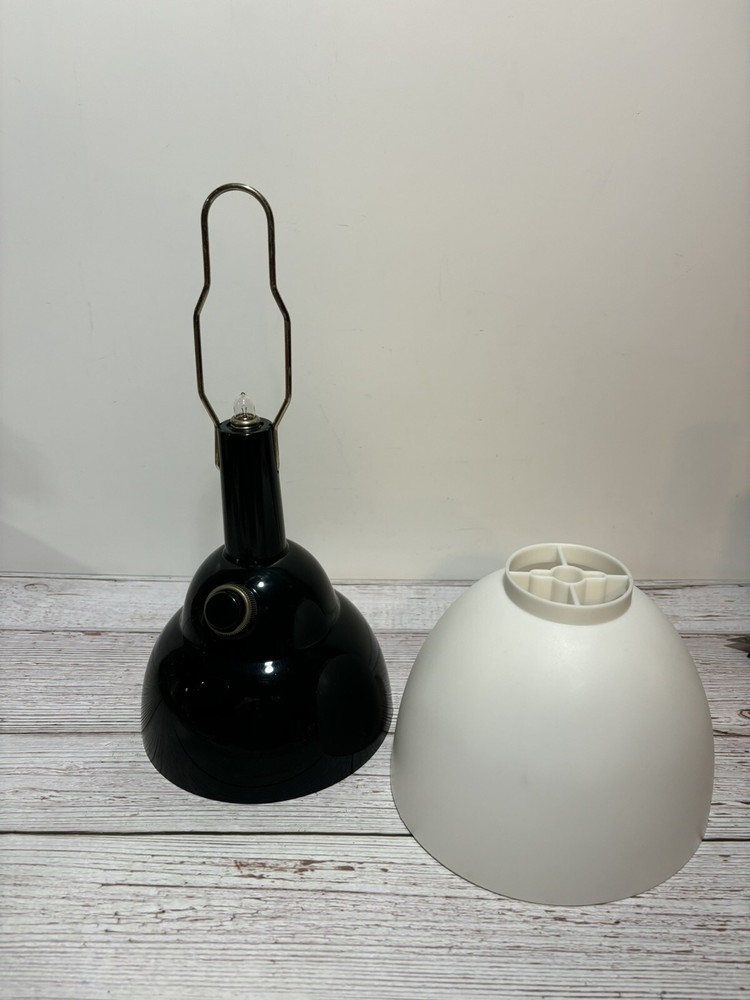 Working Coleman Model 5370-1900 Camping Lantern