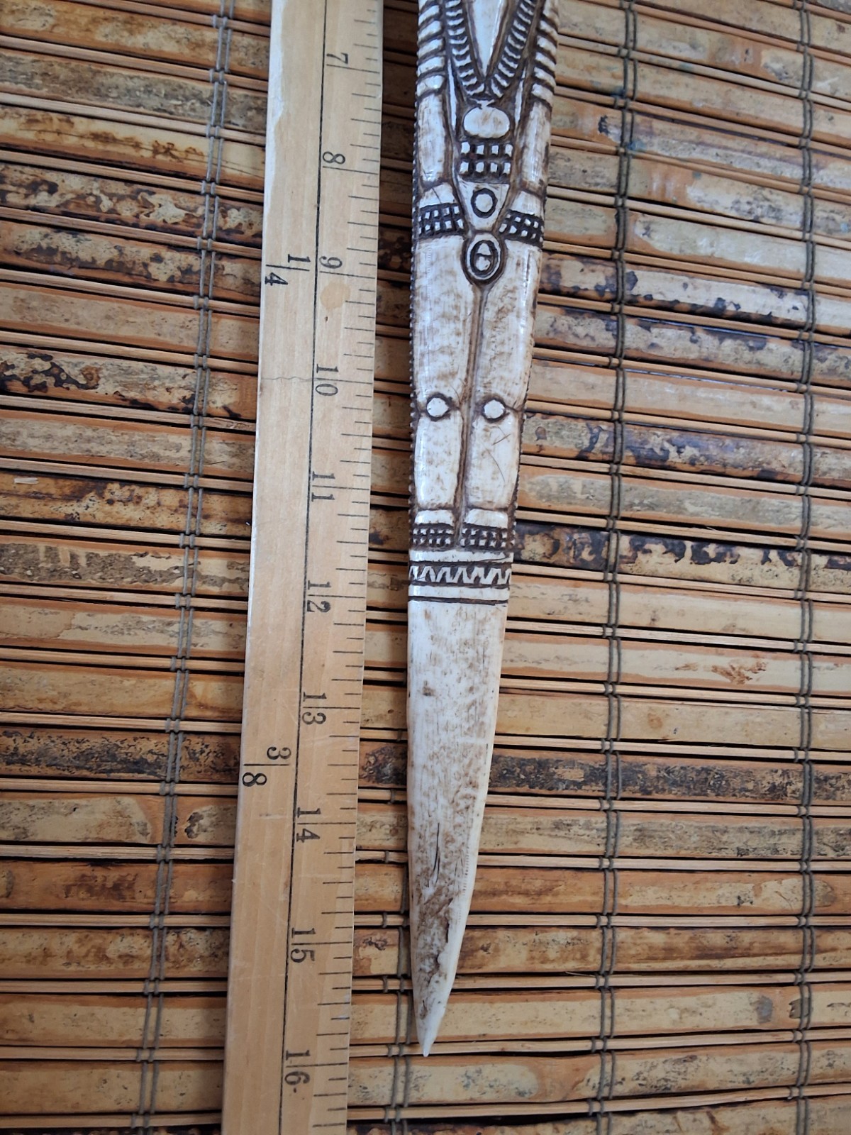 Papua New Guinea Rat Tooth Dagger Carved Artifact 16"