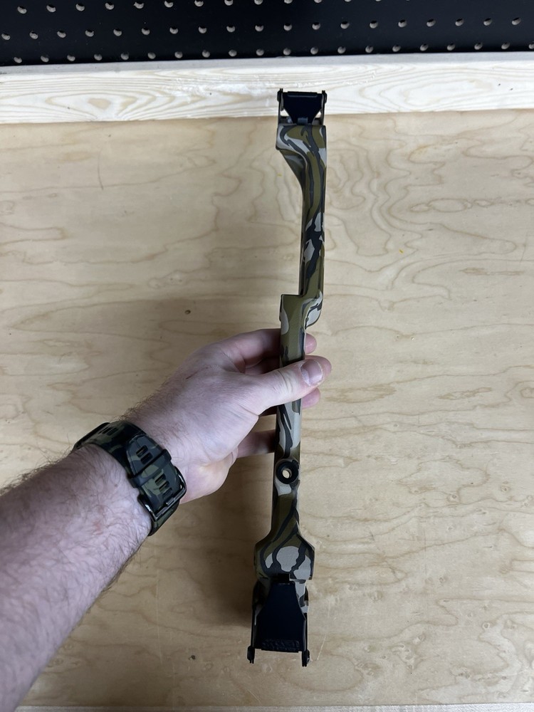 Fred Eichler Bear Riser Mossy Oak Left handed