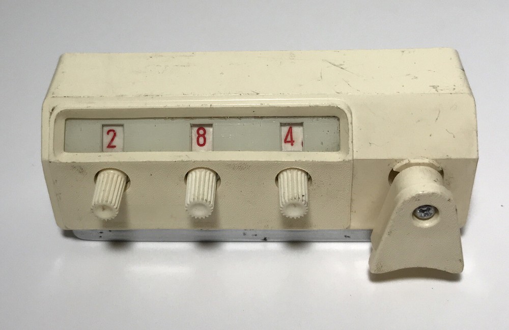 3 Digit Mountable Beige Stroke Counter Counting