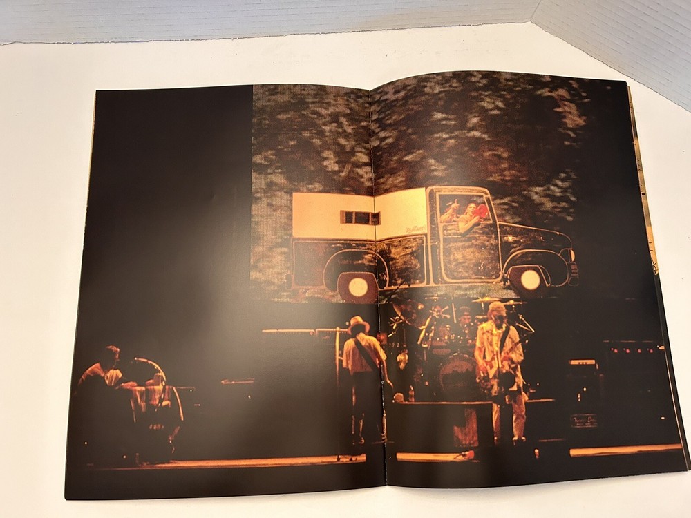 Show bill Greendale Everything You’re Looking For ￼Neil Young Concert Booklet ￼