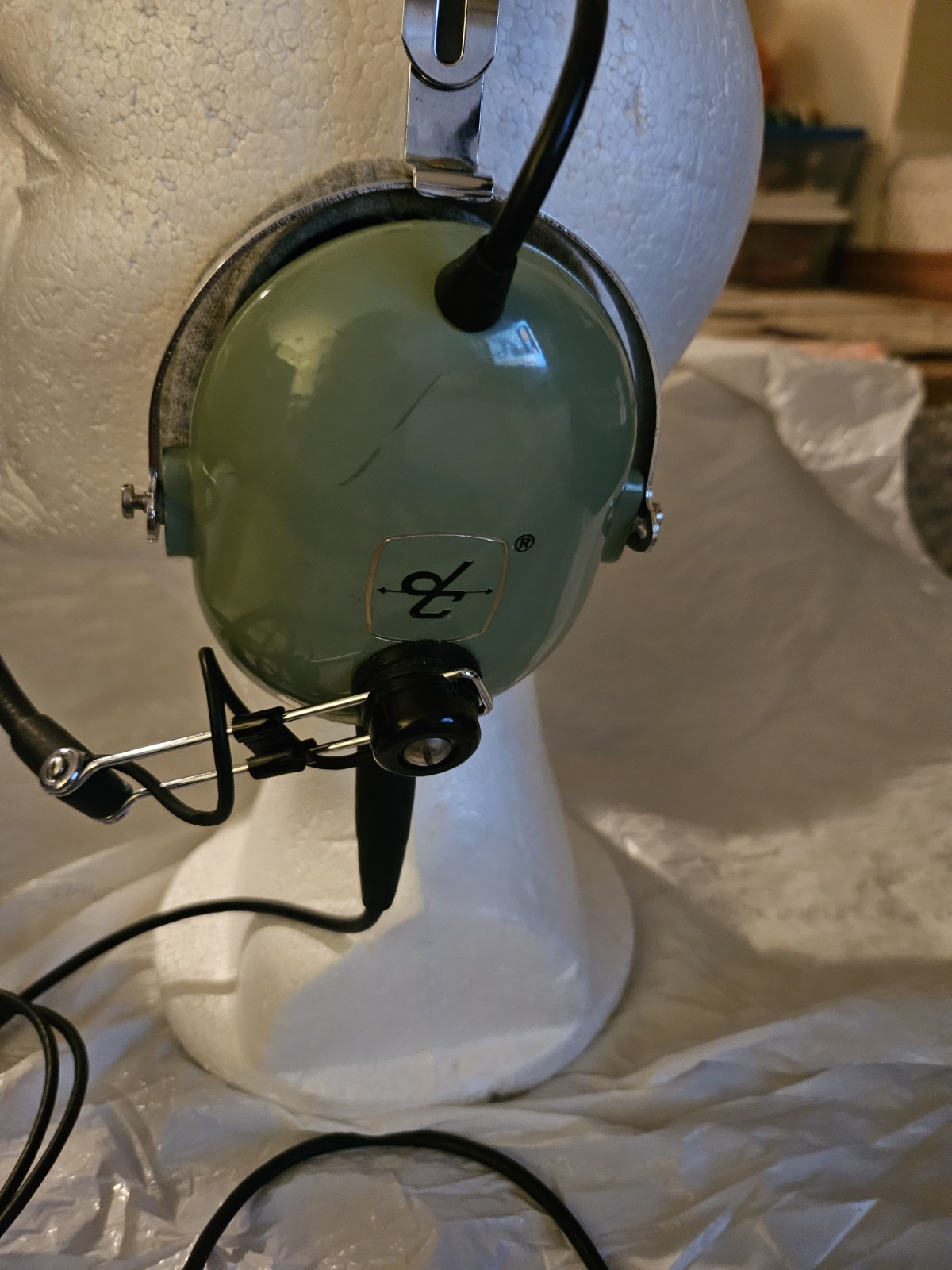 David-Clark H10-60 Aviation Headset with Microphone - Pre-owned Dual GA Plugs