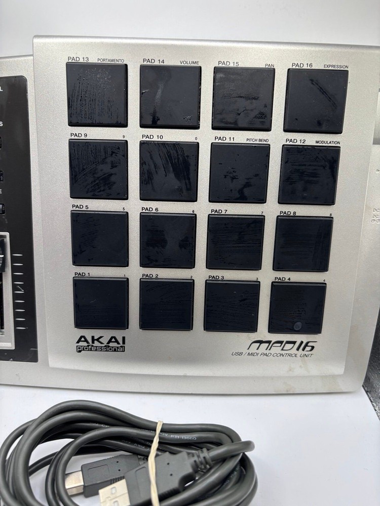 Akai Professional MPD16 USB/MIDI Pad Controller for Windows & Macintosh