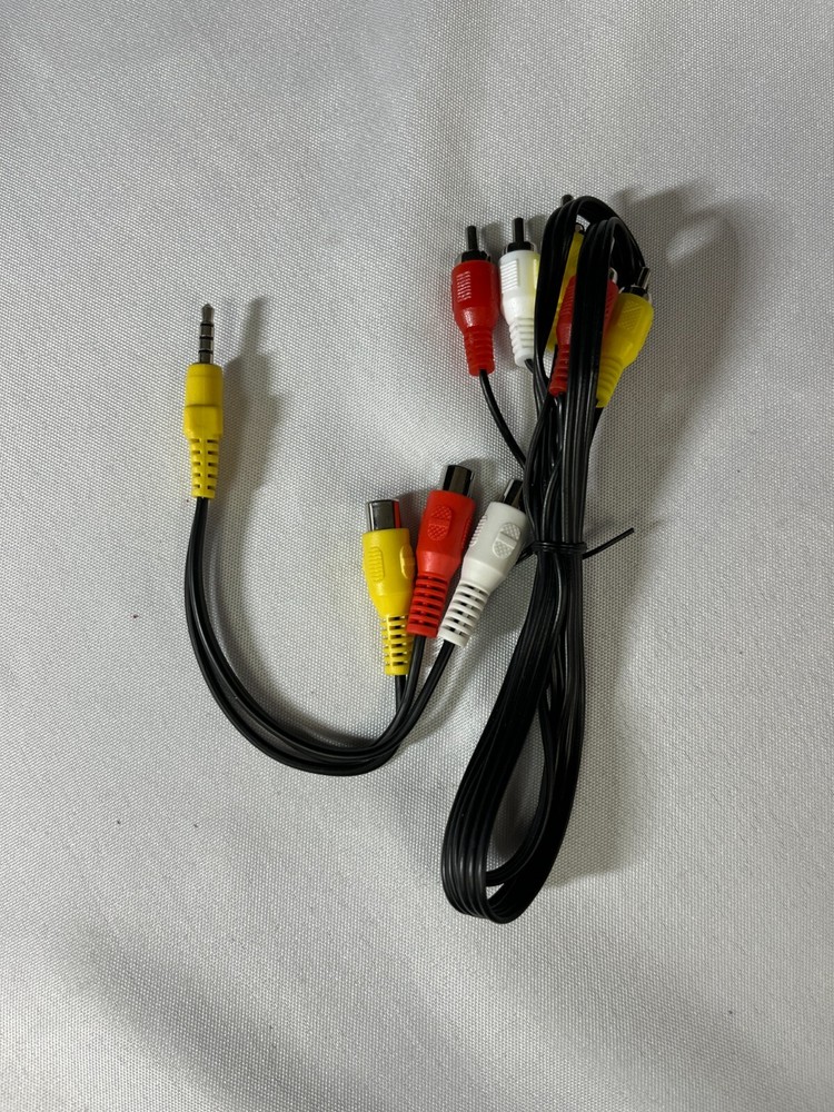 EGate E03i31 Black Silver Portable LED Projector With Remote Control