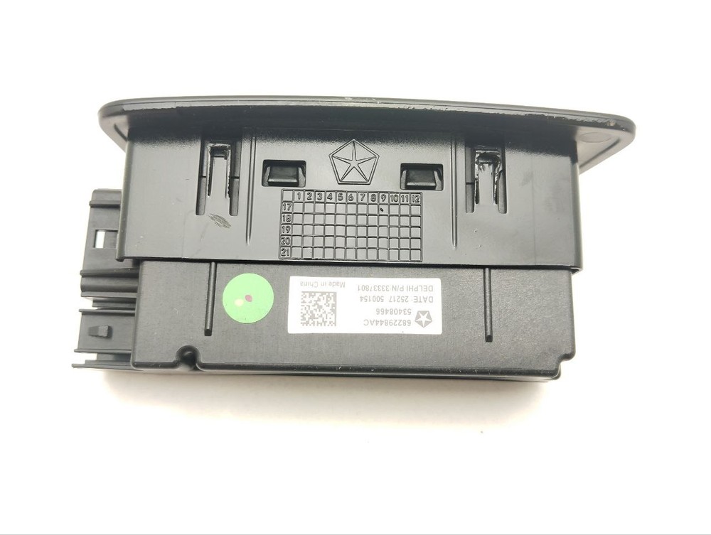 Input device Chrysler Pacifica 2018 AUX USB 68229844AC