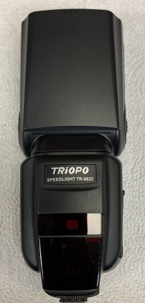 TRIOPO Speedlight TR-982 II Flash (b2)