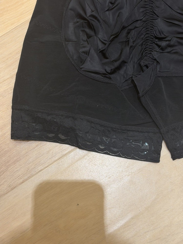 Magic Shaper Tight Size XL NWT