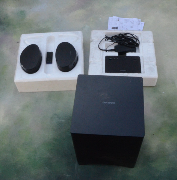 Onkyo Envision Cinema Bluetooth Speaker System Model LS3100(B).