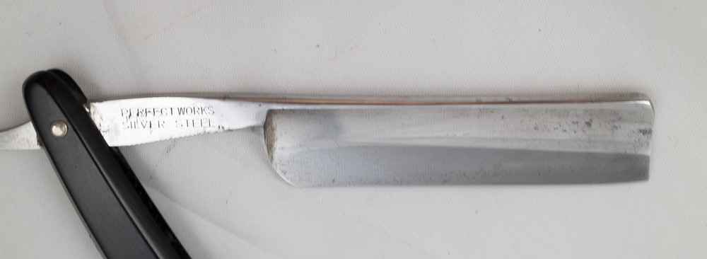 Rinnet Japanese Straight Razor Shave Ready