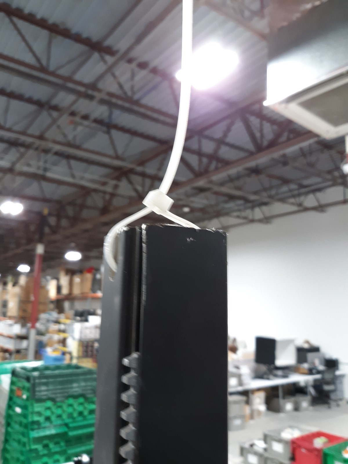 Global Truss DT-3900L Lifter - Used Good Condition