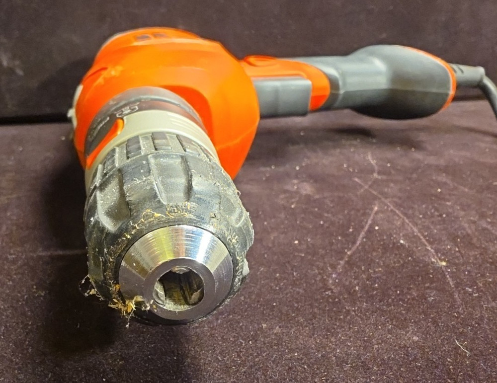 Black and Decker DR220 Corded 3/8" Variable Speed Drill with Case (No Bits)