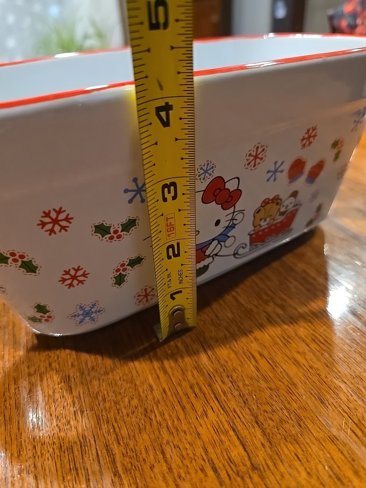 New With Tags Hello Kitty Christmas Baking Bread Cake Ceramic Loaf Pan