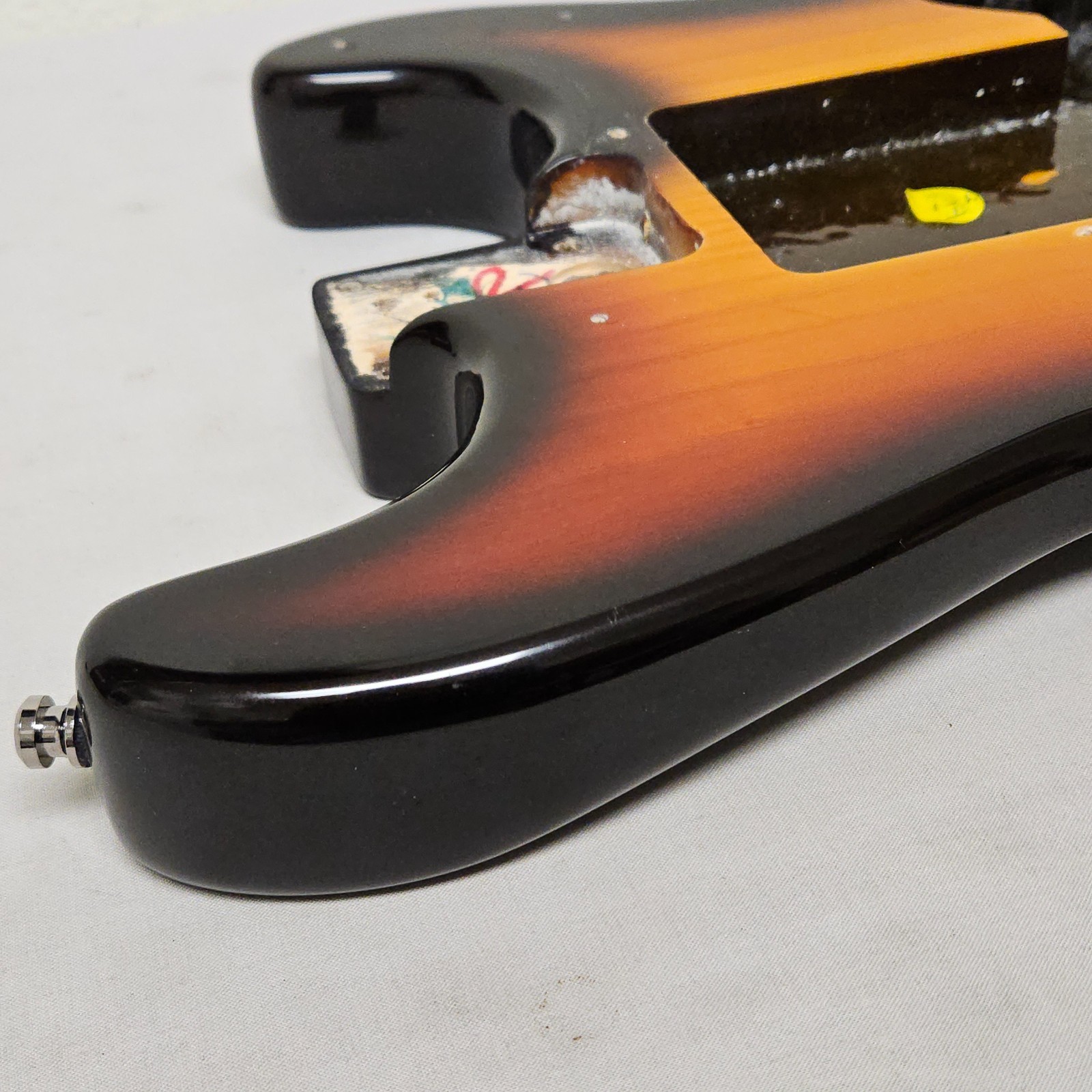 1995 Fender USA Strat Plus Deluxe Body Antique Burst - American Guitar 90s