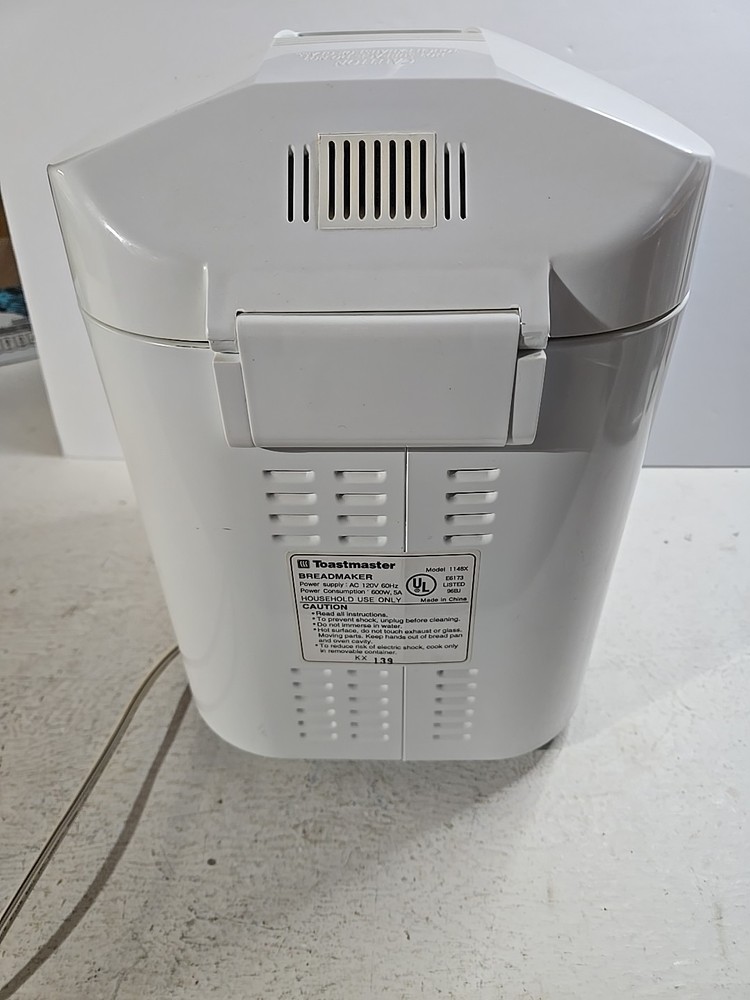 Toastmaster Bread Machine 1148x Bread Maker Horizontal 2 lb Loaf