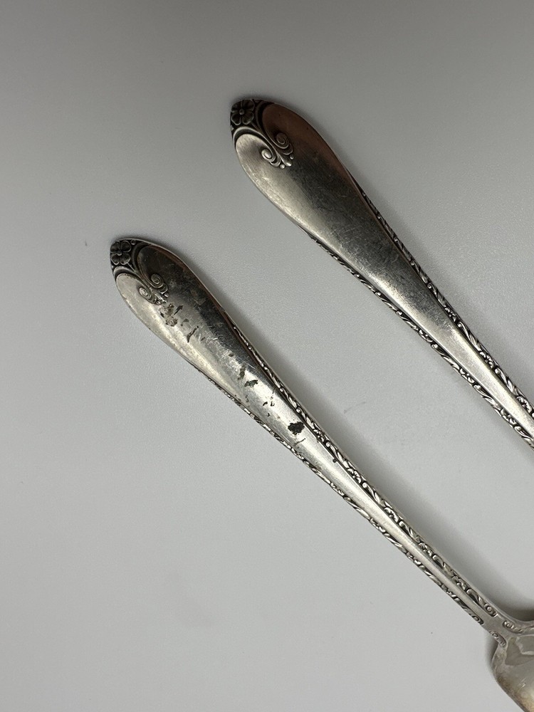 Vintage Wm Rogers Exquisite Forks 6.75” Silver Plate