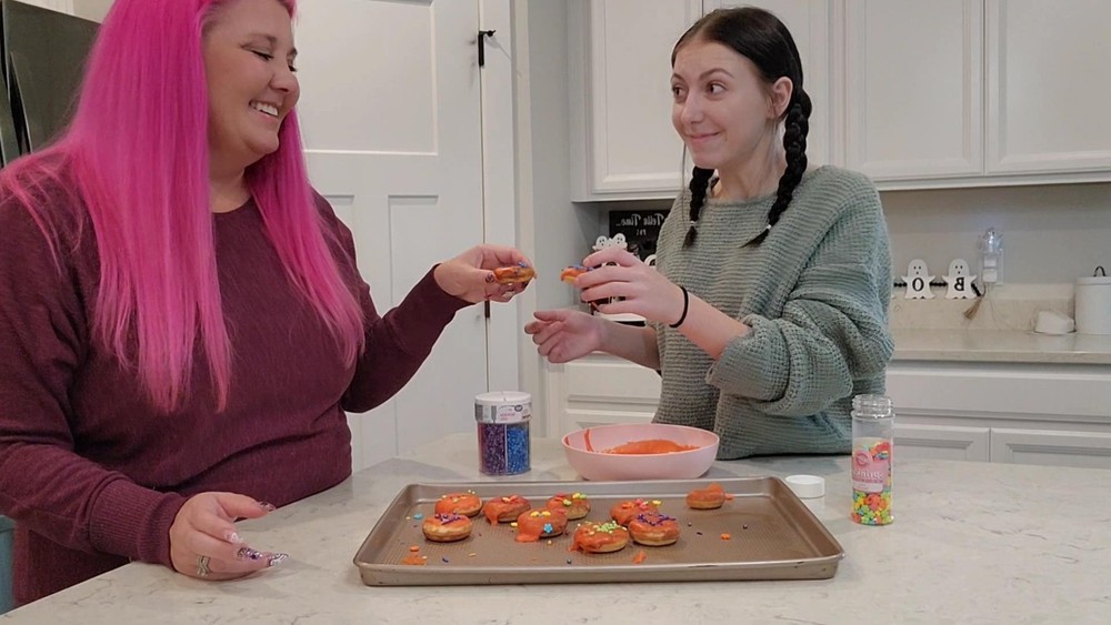 Mini Donut Maker Machine - Bake 12 Mini Doughnuts, Perfect for Breakfast & Snack