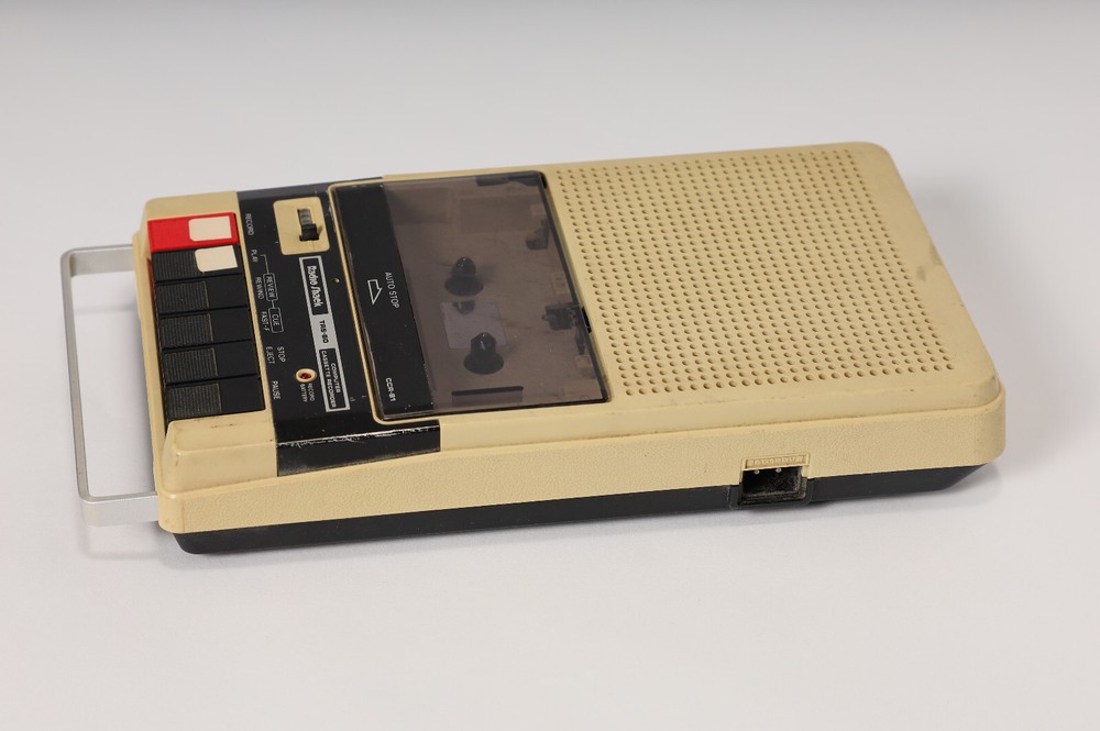 Radio Shack TRS-80 Model 100 Portable Computer - Working!