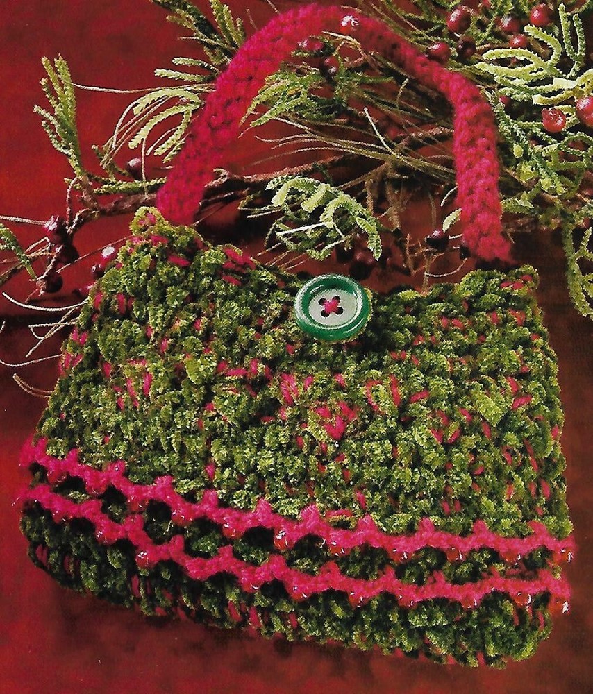 Holly Berries Bag crochet pattern instructions