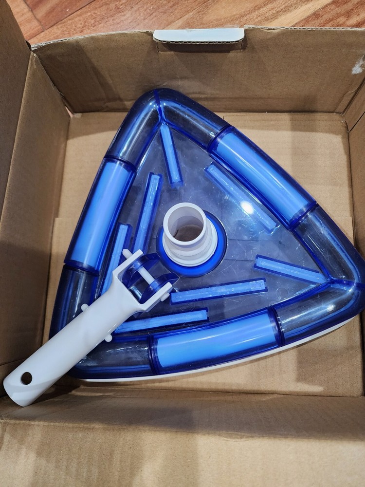 2 Milliard Deluxe Pool Vacuum Head/Weighted Triangle Shape Brushes