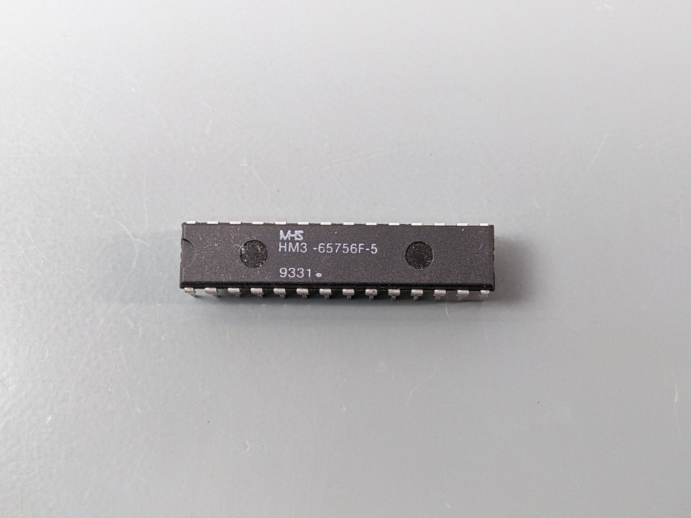 (4) HM3-65756F-5 Parallel SRAM ICs, 256Kbit (32K x 8bit) RAM Memory DIPs