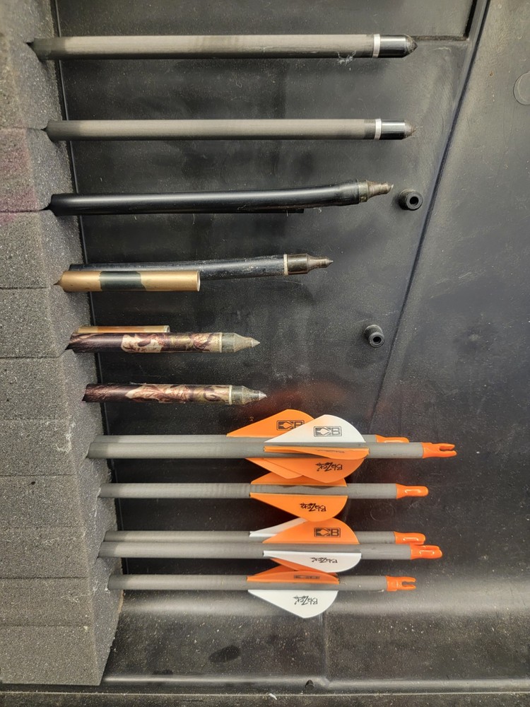 Bear Alaskan Bow Olive 70 lb - W/ Case & Gear