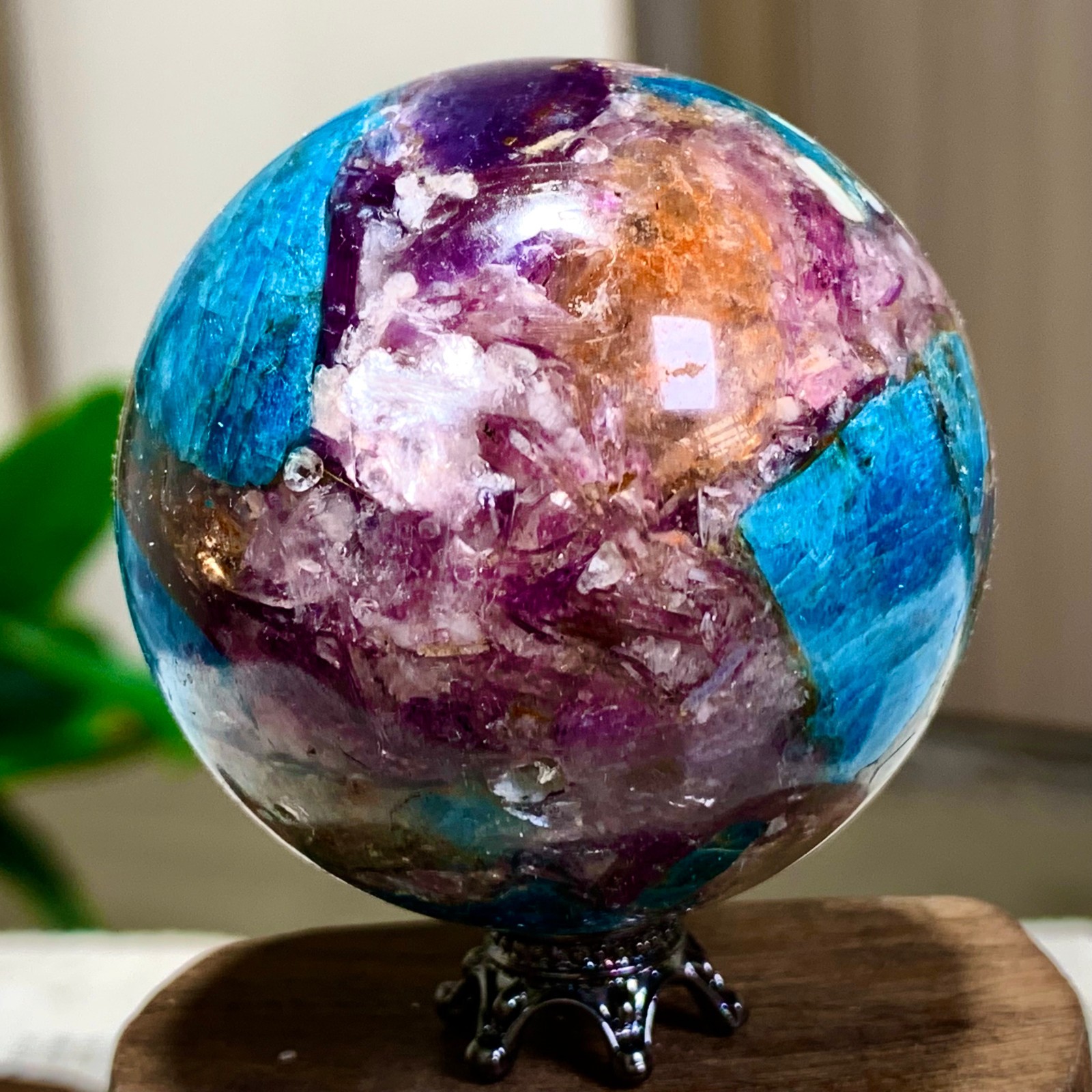 155G Natural Blue Aptite +Sun Stone purple lepidolite Sphere mineral sample