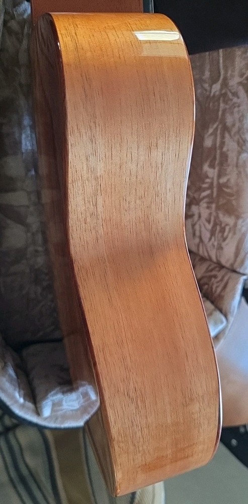 Kanile'a KSR T Tenor Ukulele Solid Koa Gloss with Case