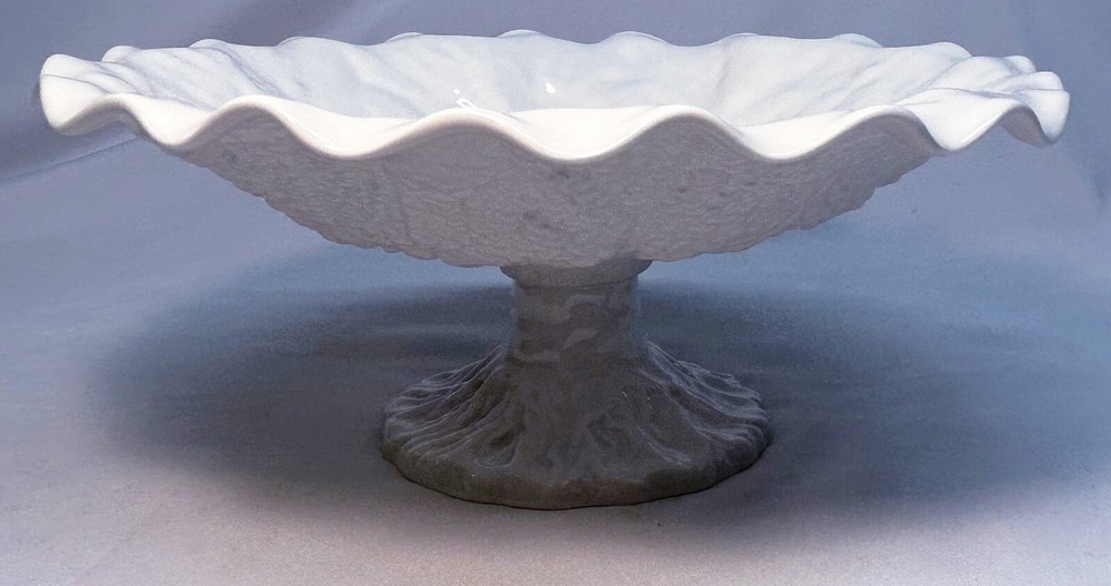 Spode Copland Footed Cabbage Leaf Embossed Compote in White with No Trim EXCLNT