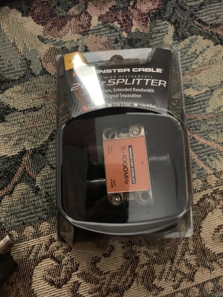 Monster Cable 2 way splitter - 5-100MHZ