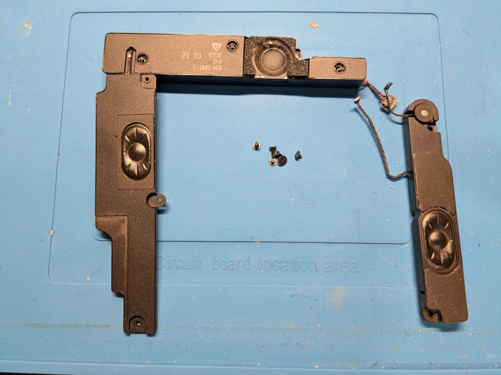 Apple Macbook Pro A1286 Speaker Set