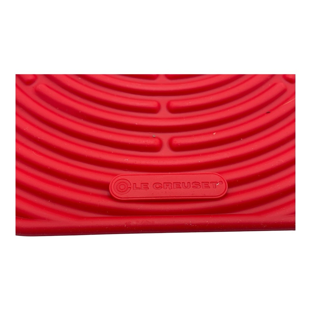 Le Creuset Red Silicone Trivet Mat Potholder Rectangular Hot Pad