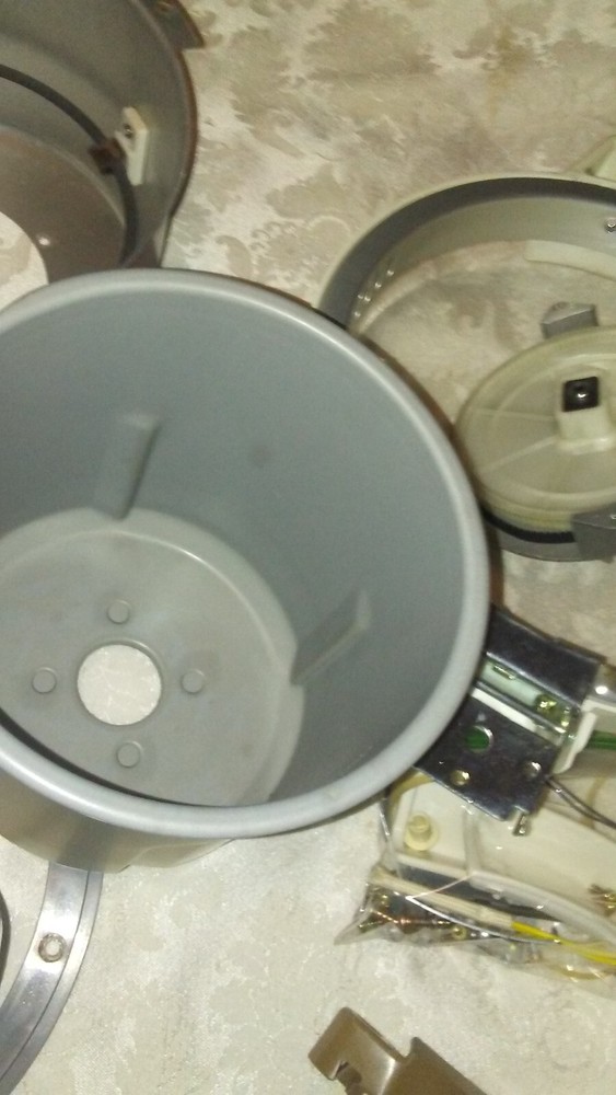 Welbilt The Bread Machine Replacement Parts, Model ABM-100-4, Read descriptions