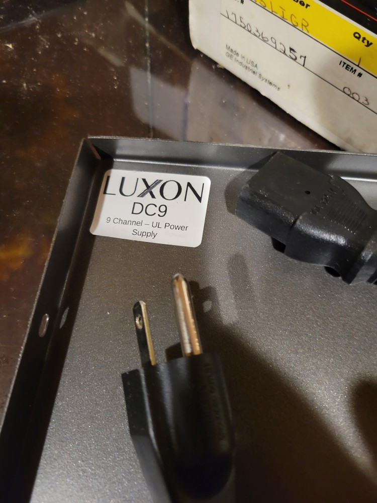 CCTV Power Supply Luxon DC 9
