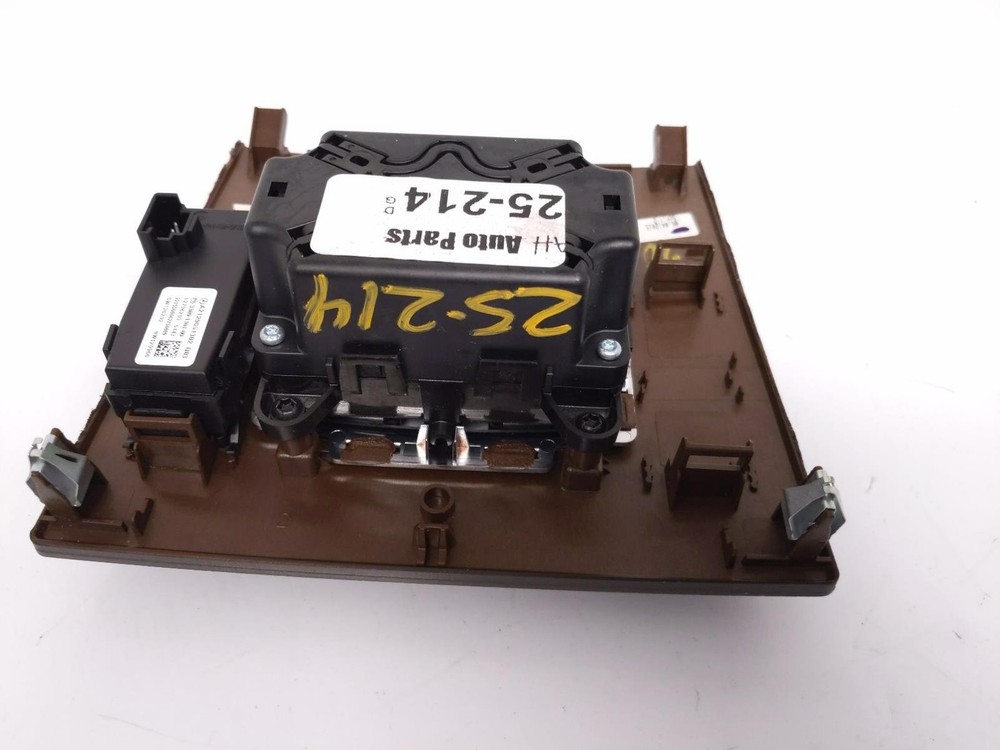 2007-2016 Mercedes-Benz E350 Audio Command Control Panel Switch Unit 2129009828