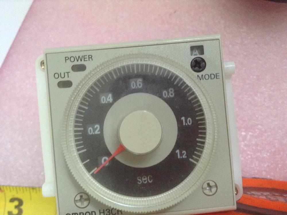 Omron H3CR-AB Timer 24-48 VAC