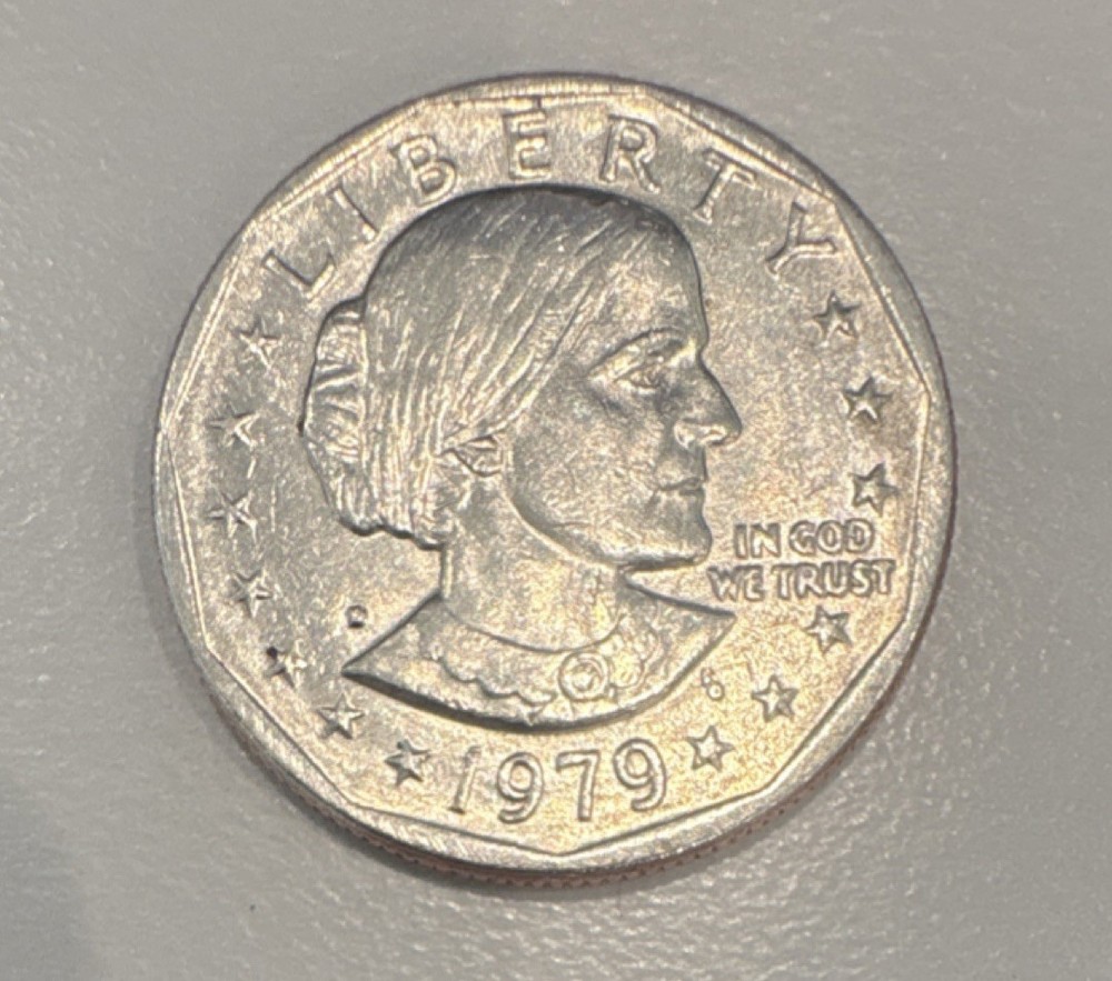 1979 D Susan B Anthony Dollar. Error: Filled D dot, & Filled E Pluribus Dot