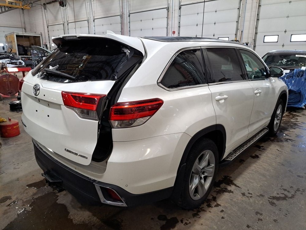 2017 Highlander Camera/Projector Sku#4395992