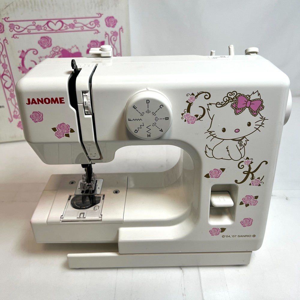 Janome Hello Kitty compact sewing machine YN-777 Operation confirmed Beginner JP
