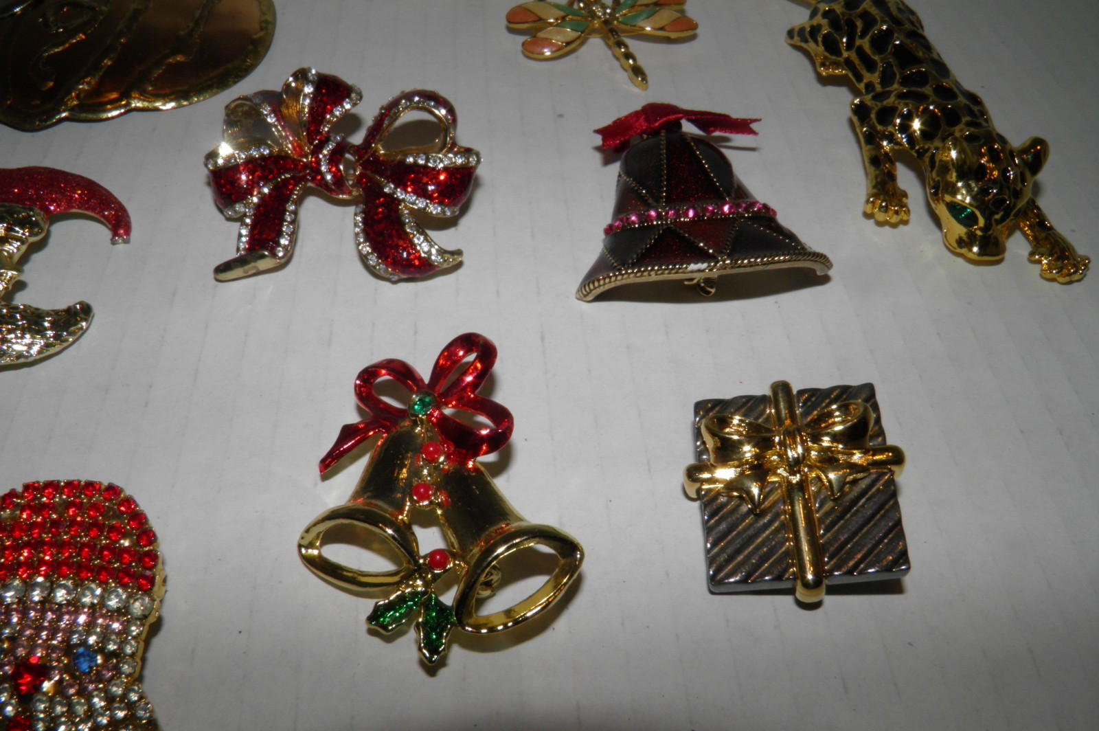 Jewelry Lot of 17 Items Christmas Wildlife Brooches Bracelets For Wear or Crafts