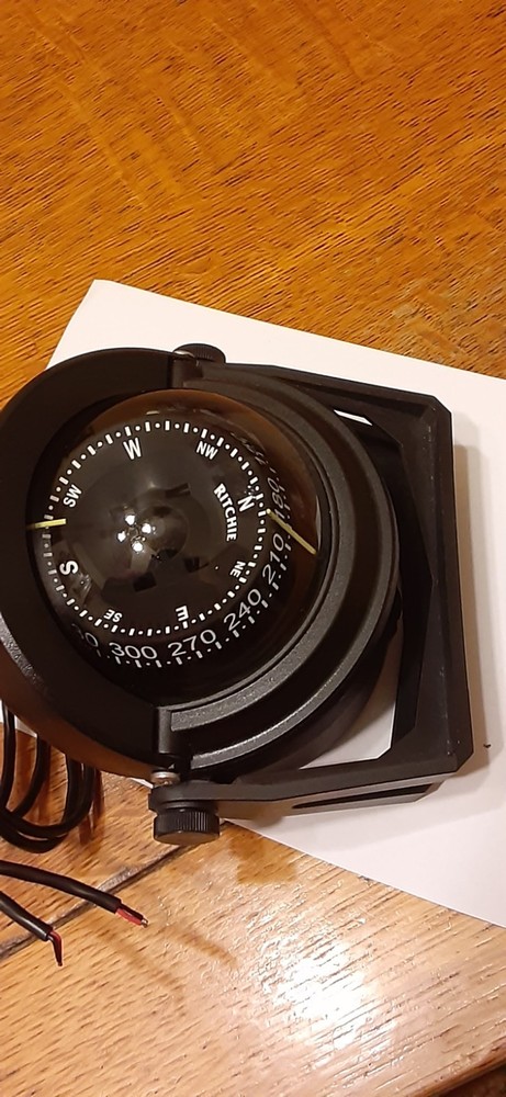 Ritchie B-81 Voyager Bracket Mount Compass Serial#c210595580