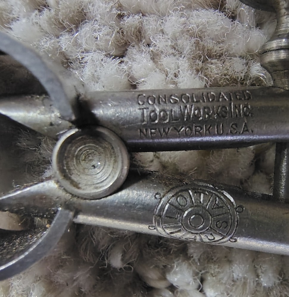 🗽MINI CONSOLIDATED TOOL WORKS 2-1/2" ID CALIPER