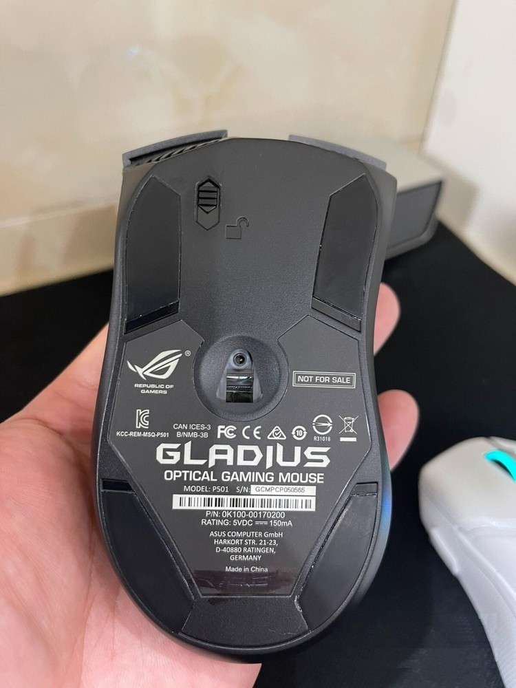 New ASUS ROG Gladius P501 Wired USB Optical Gaming Mouse