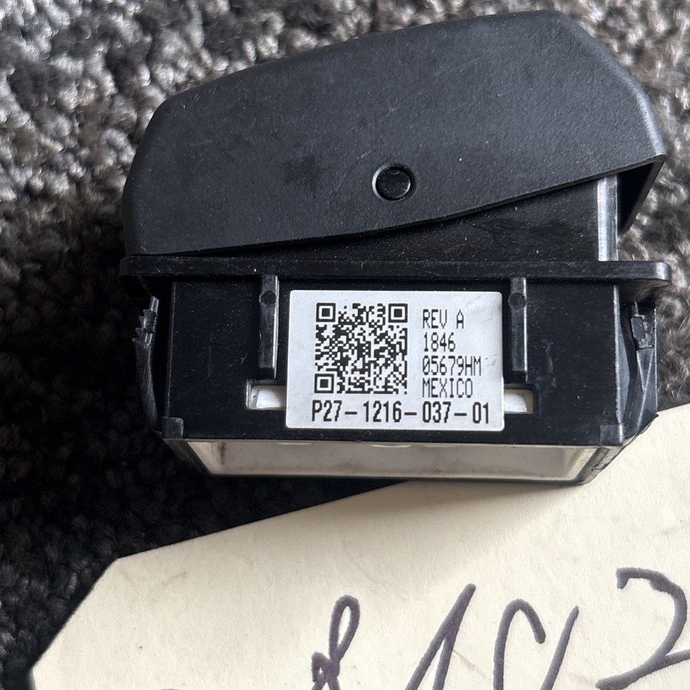 PETERBILT SWITCH-CAB DOME P27-1216-037-01