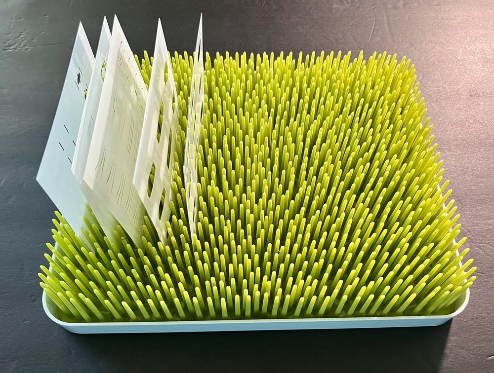 Boon Stencil Drying Rack - Green Grass - 13.5” X 11”